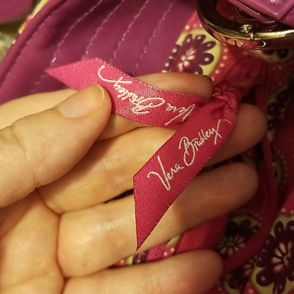 Retired Vera Bradley - Picture 5 of 5